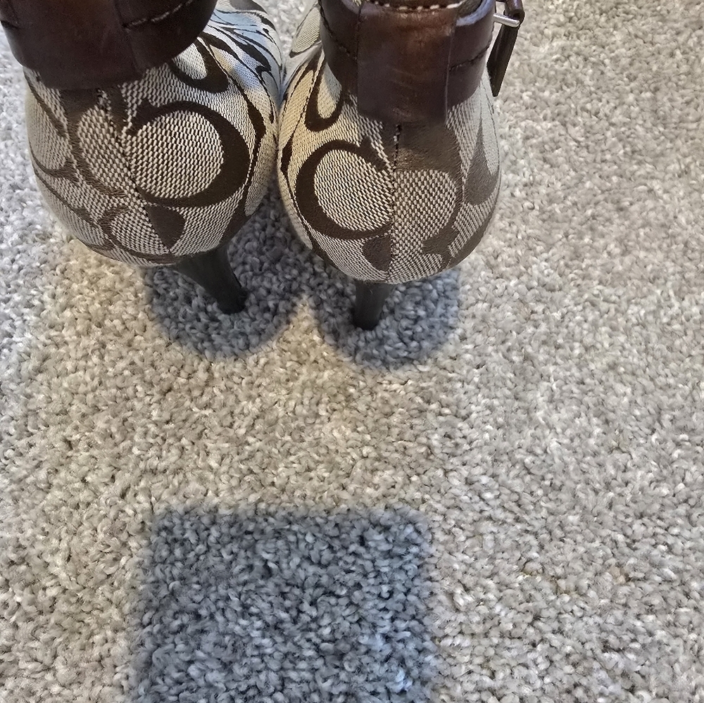 Authentic Coach Women's Brown Patterned Ankle Boo… - image 7